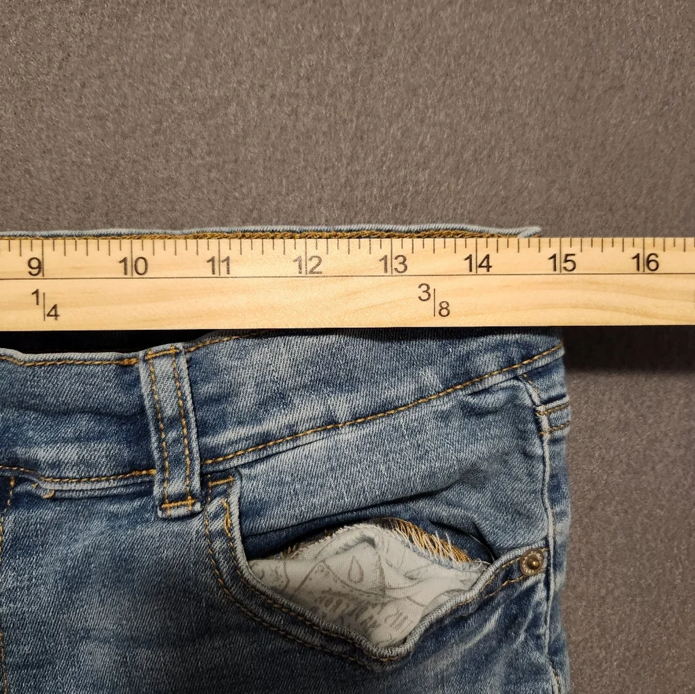 Arizona Size 16 Blue jorts